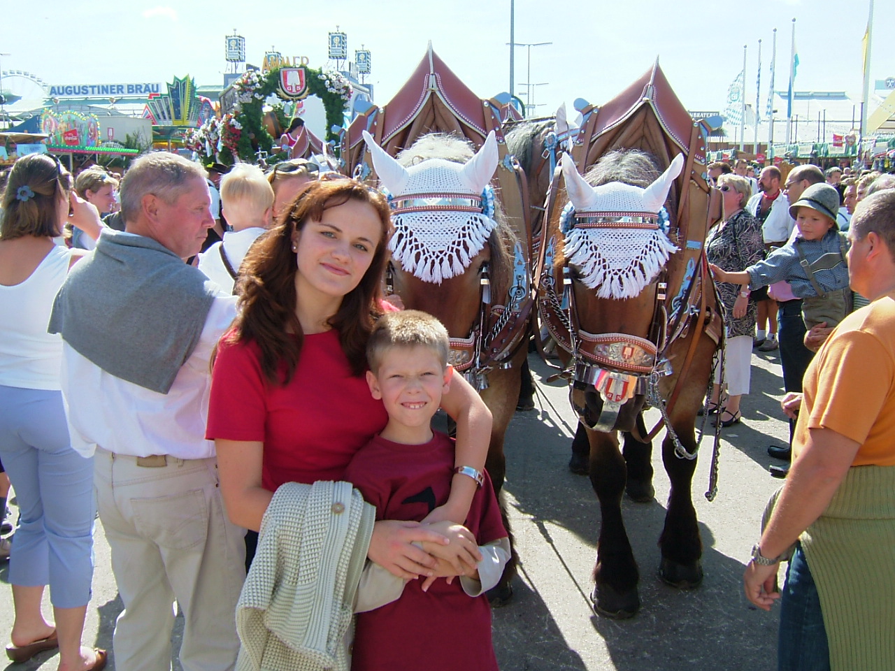 Sascha-Alexander Heye & Valentina (AuPair), in Muenchen, 2004-09-19